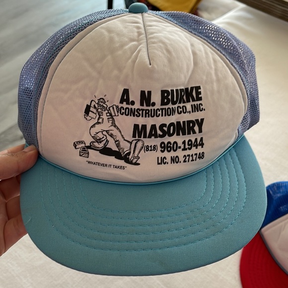 Bundle of Trucker Style Baseball Hats - Picture 4 of 17